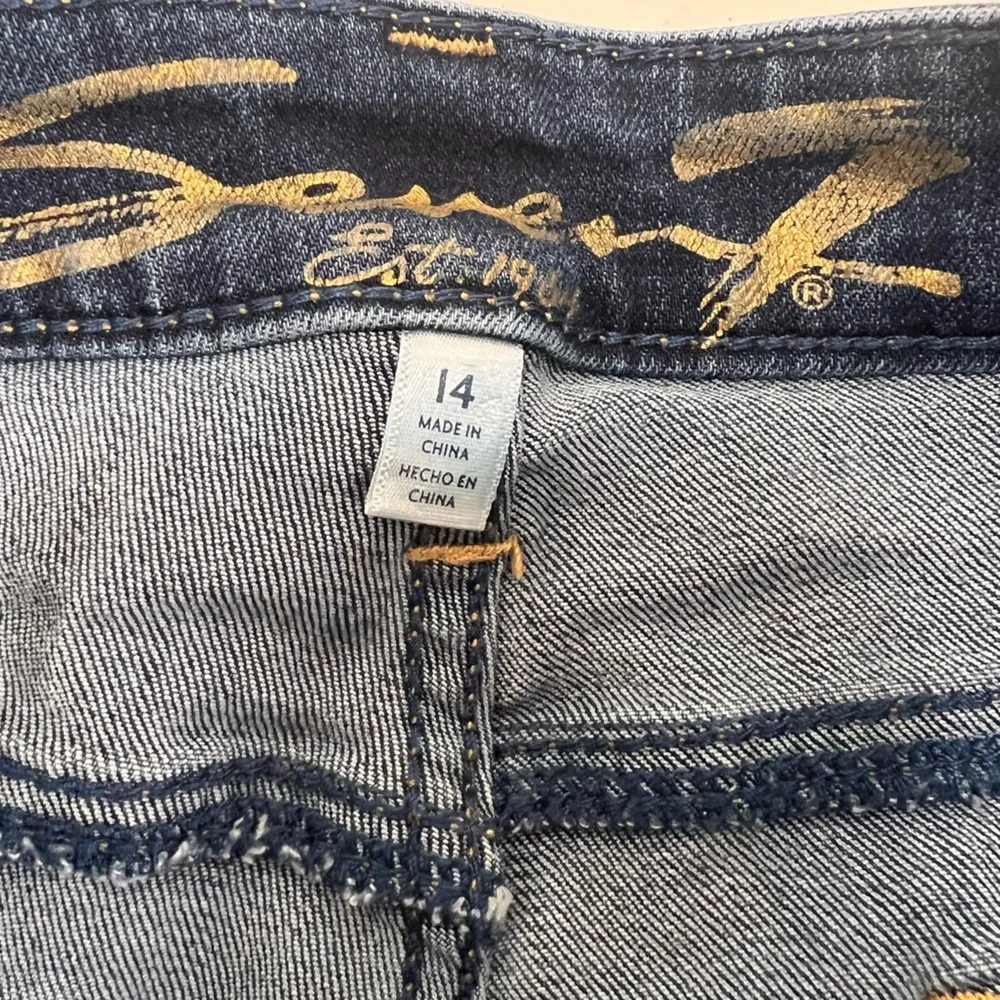 Seven7 Weekend Short Hi-Rise Denim Shorts Women Size 14 Color Blue - Picture 3 of 8